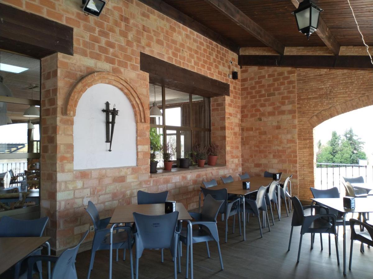Hotel-Restaurante La Sima Castillo de Garcimuñoz Exteriör bild