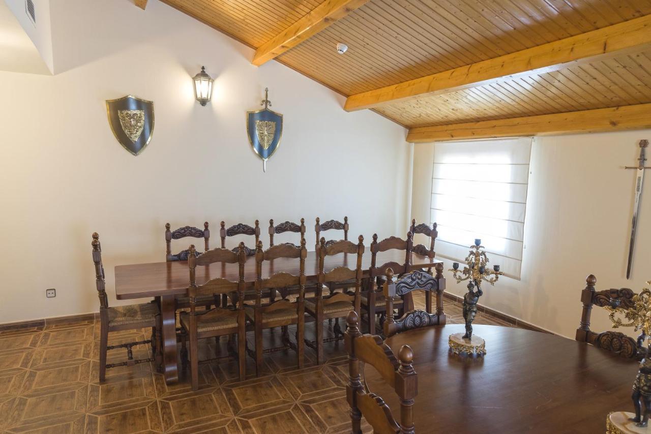 Hotel-Restaurante La Sima Castillo de Garcimuñoz Exteriör bild