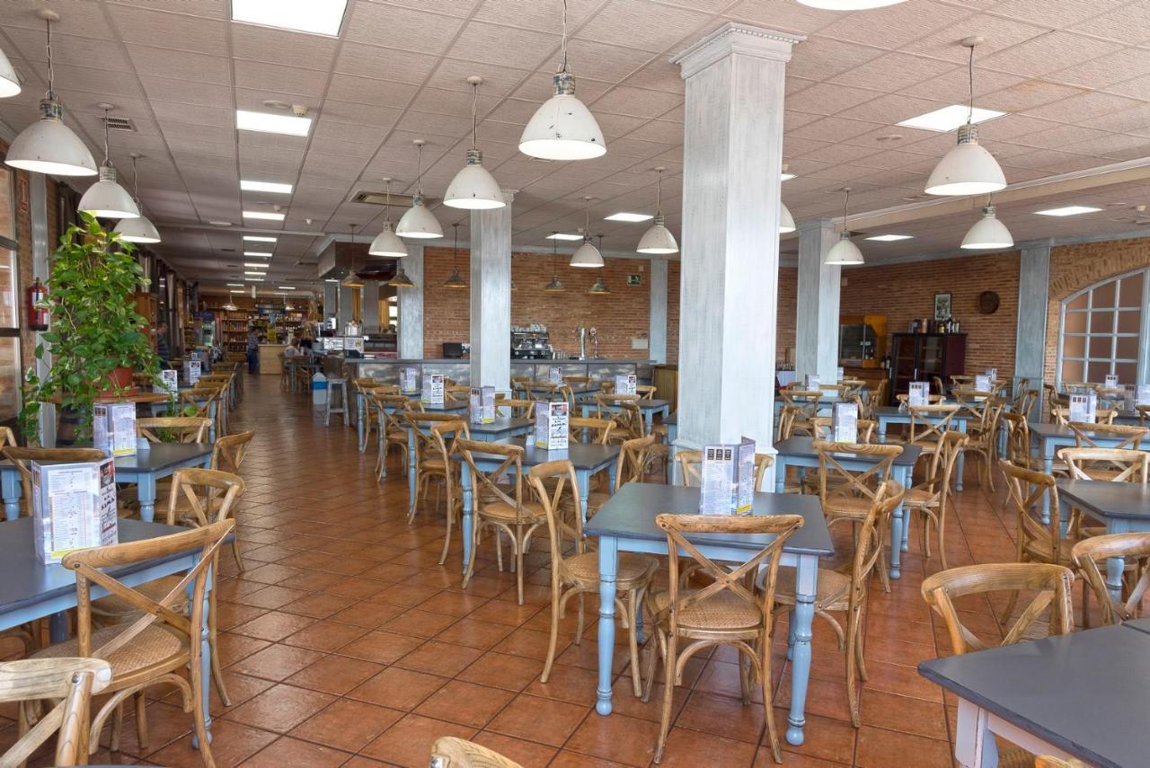 Hotel-Restaurante La Sima Castillo de Garcimuñoz Exteriör bild